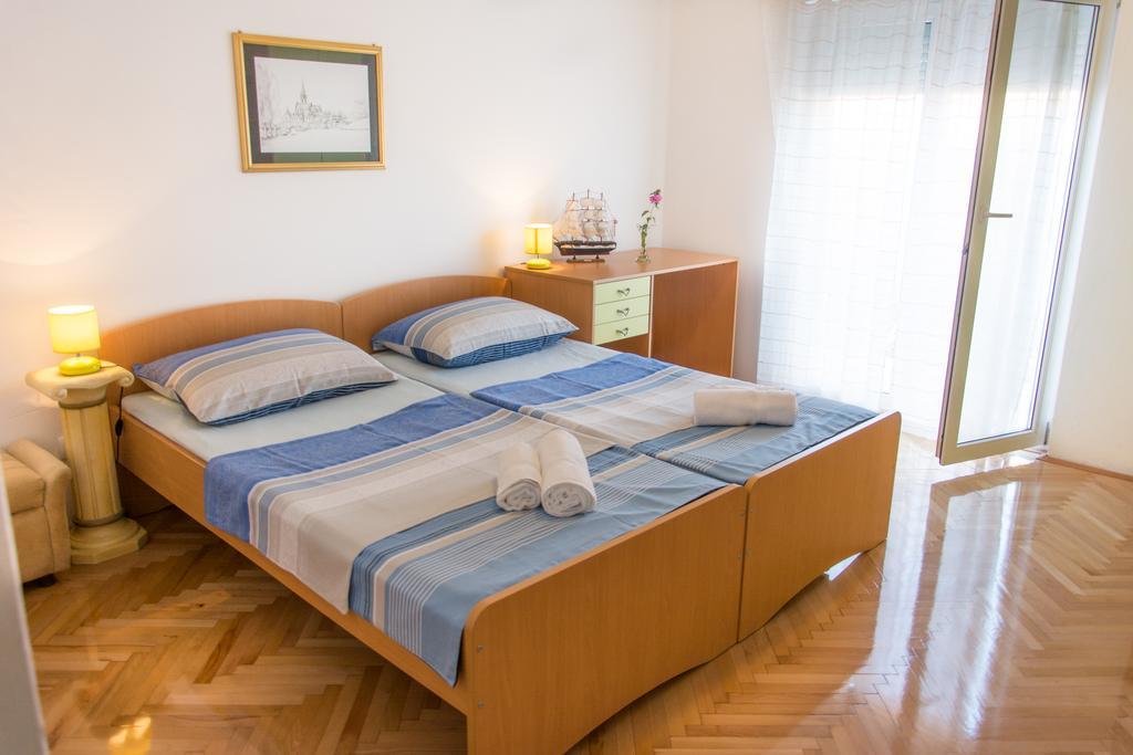 Apartment Klara Biograd Na Moru Exterior photo